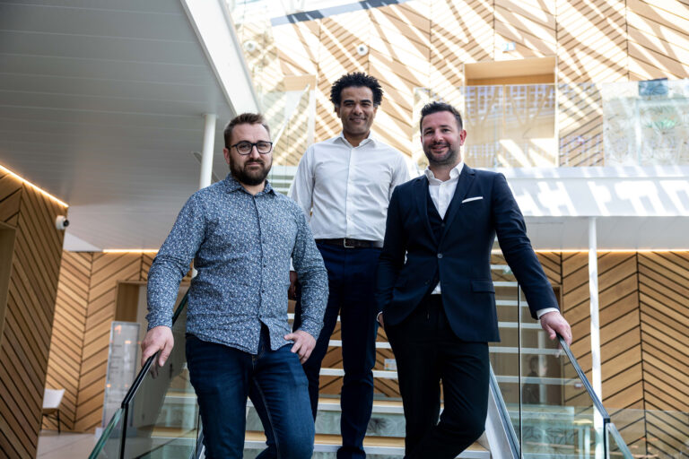 Photo des trois cofondateurs de PennyPet